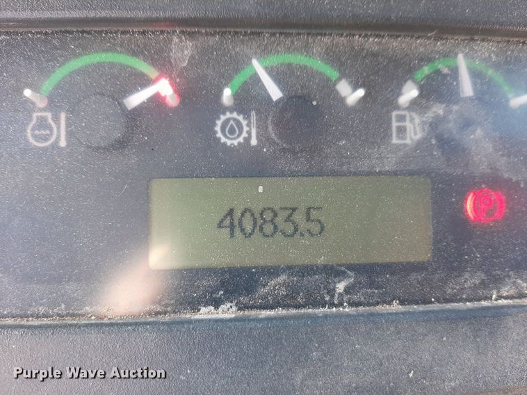 image for item NU9377 2005 John Deere 310G backhoe