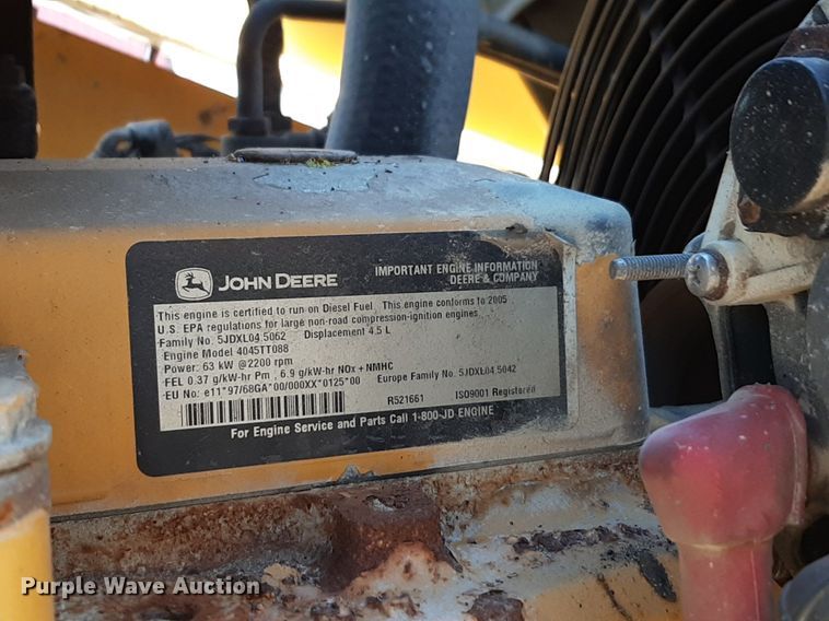 image for item NU9377 2005 John Deere 310G backhoe