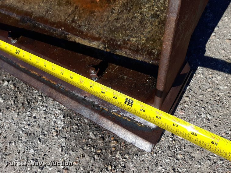 image for item NU9378 1998 John Deere 310G backhoe