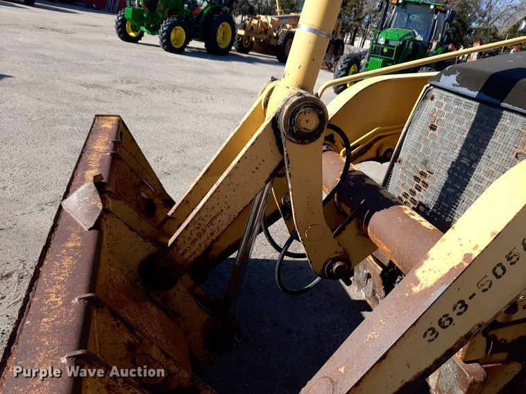 image for item NU9378 1998 John Deere 310G backhoe