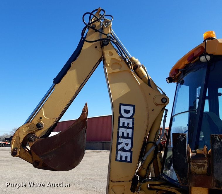 image for item NU9378 1998 John Deere 310G backhoe