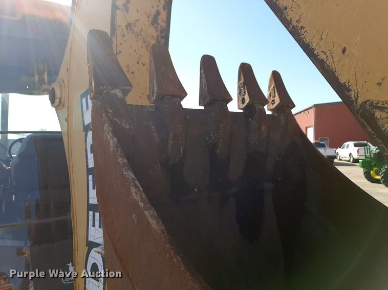 image for item NU9378 1998 John Deere 310G backhoe