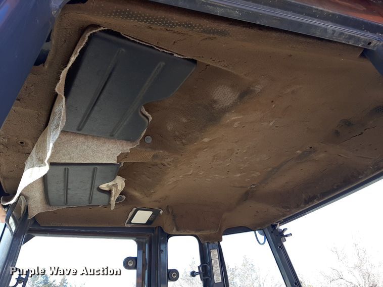 image for item NU9378 1998 John Deere 310G backhoe