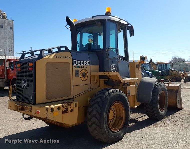 image for item NU9379 2005 John Deere 444J wheel loader