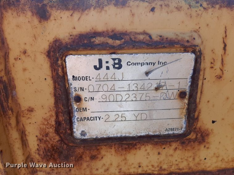 image for item NU9379 2005 John Deere 444J wheel loader