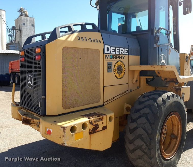 image for item NU9379 2005 John Deere 444J wheel loader