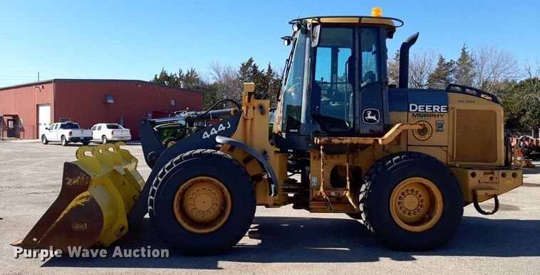 image for item NU9380 2005 John Deere 444J wheel loader