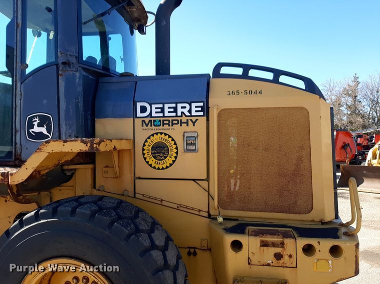 image for item NU9380 2005 John Deere 444J wheel loader