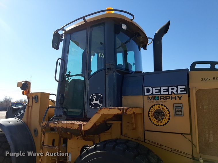 image for item NU9380 2005 John Deere 444J wheel loader