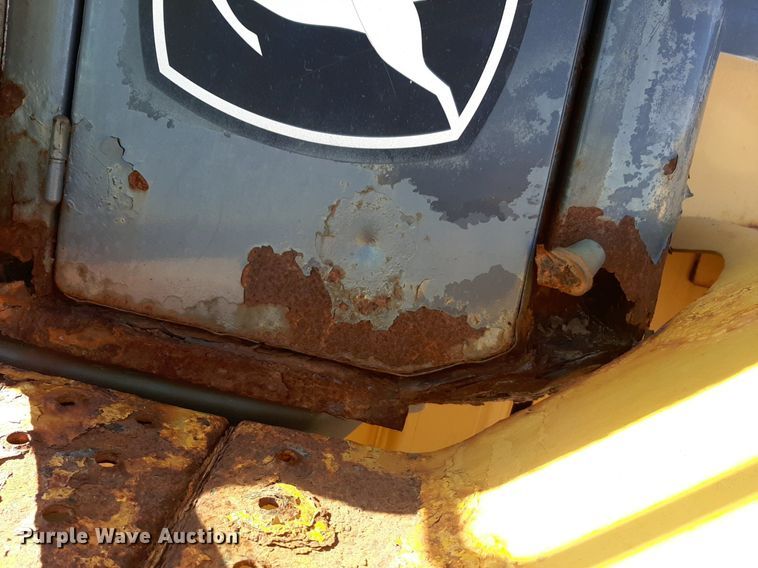 image for item NU9380 2005 John Deere 444J wheel loader