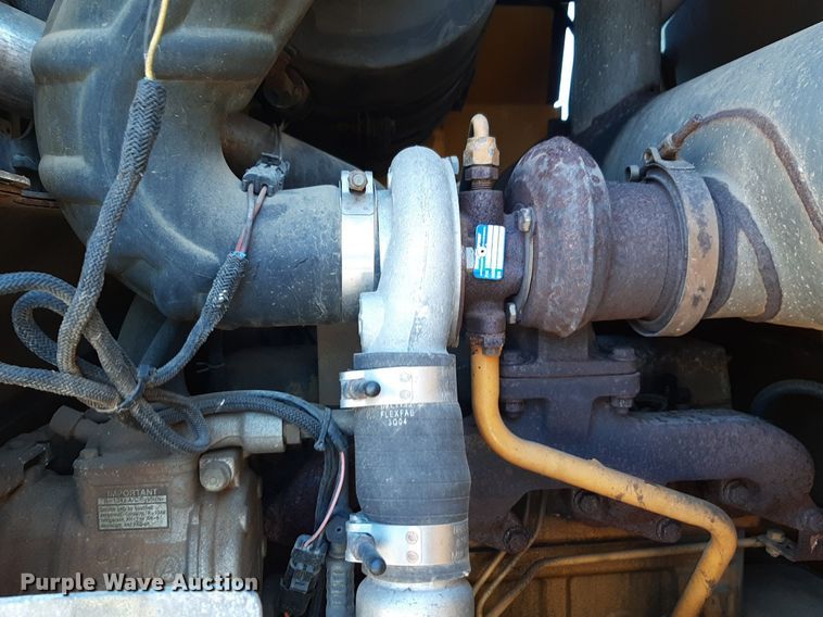 image for item NU9380 2005 John Deere 444J wheel loader