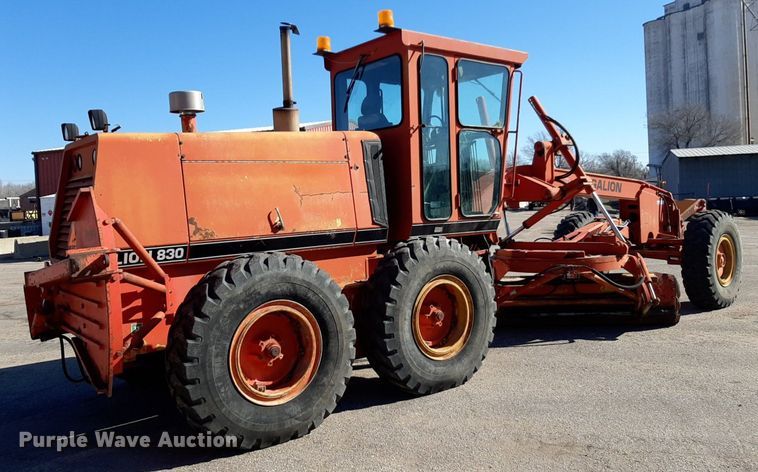 image for item NU9381 1997 Galion 830B motor grader