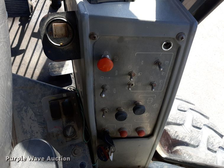 image for item NU9381 1997 Galion 830B motor grader