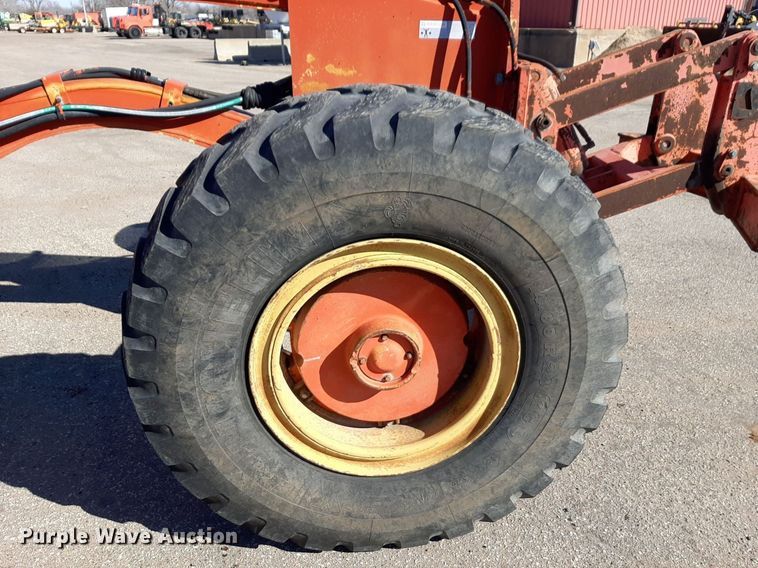 image for item NU9381 1997 Galion 830B motor grader