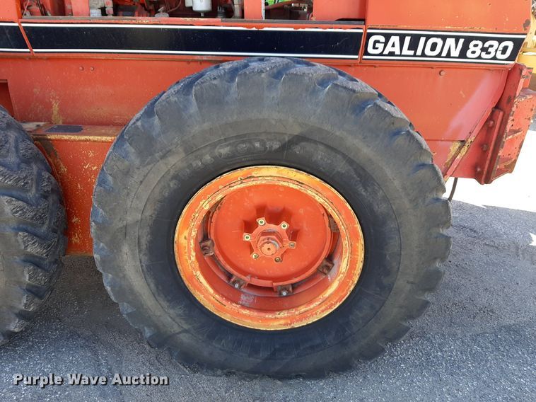 image for item NU9381 1997 Galion 830B motor grader