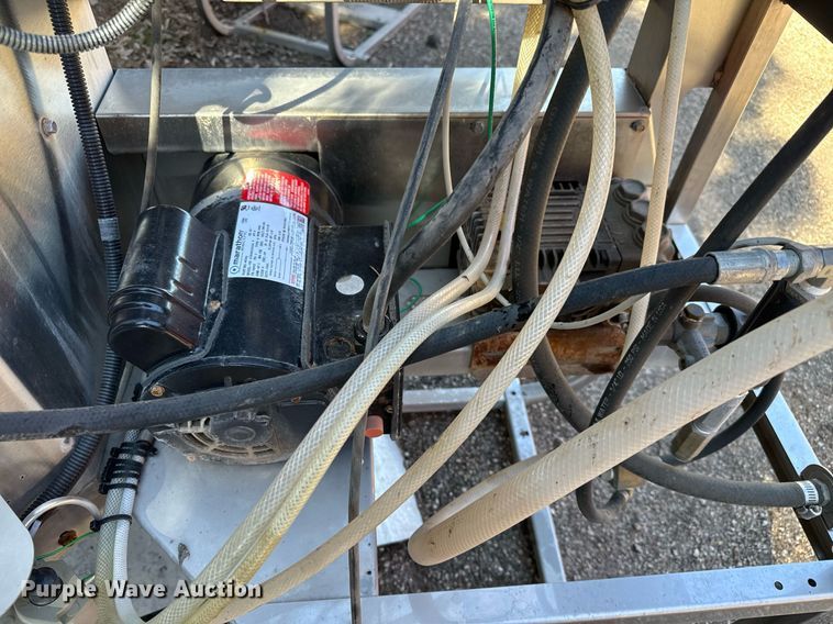 image for item NU9385 2015 Hydro Tek HN20004E2G pressure steamer