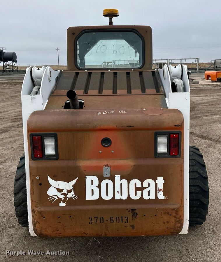 image for item OA9505 Bobcat S220 skid steer loader