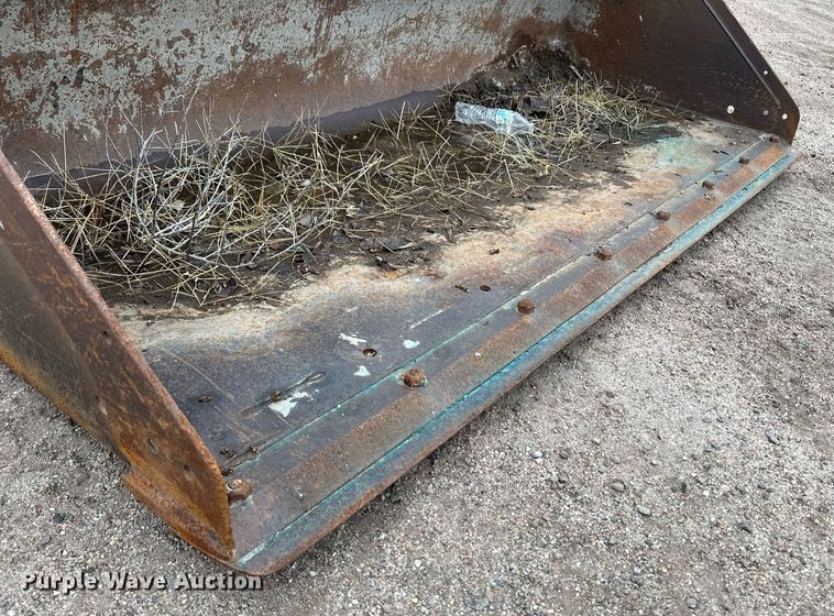 image for item OA9505 Bobcat S220 skid steer loader