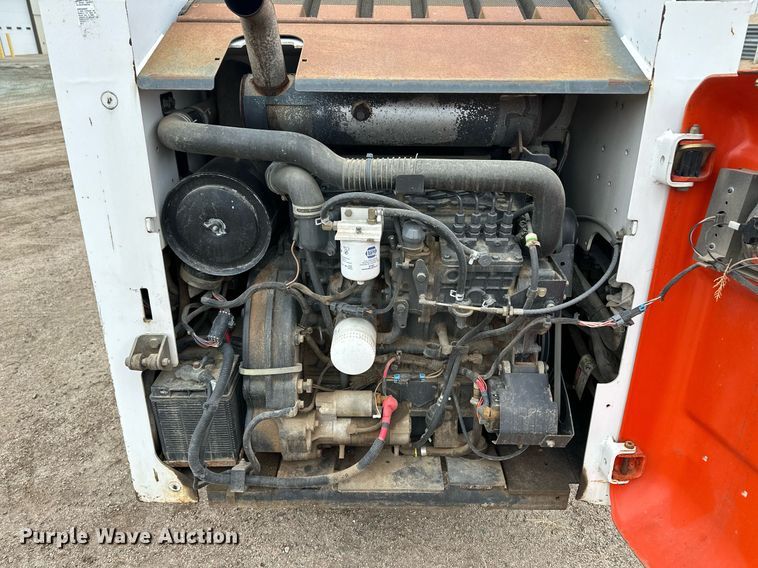 image for item OA9505 Bobcat S220 skid steer loader