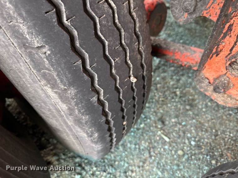 image for item OA9508 1986 Etnyre tank trailer