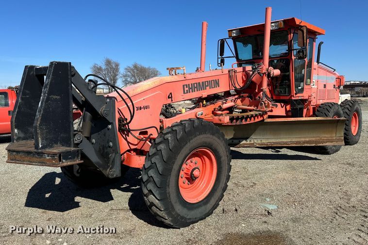 image for item OA9514 Champion 710A motor grader