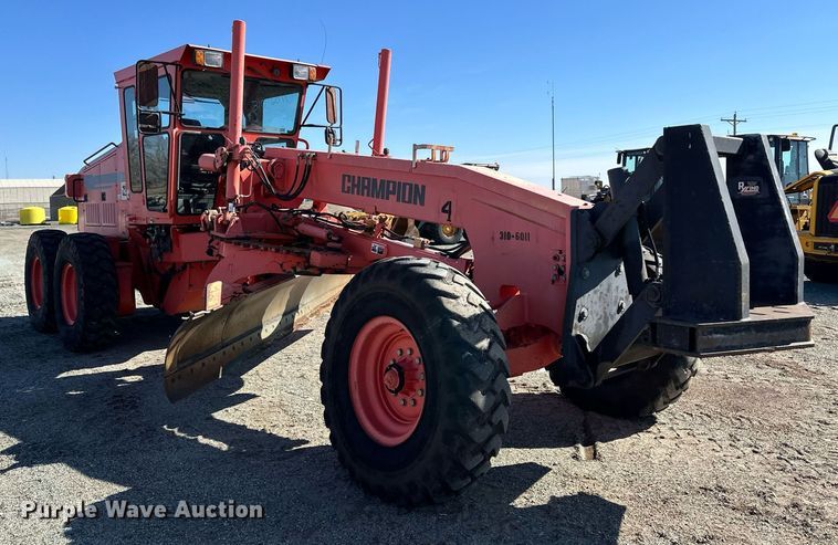 image for item OA9514 Champion 710A motor grader