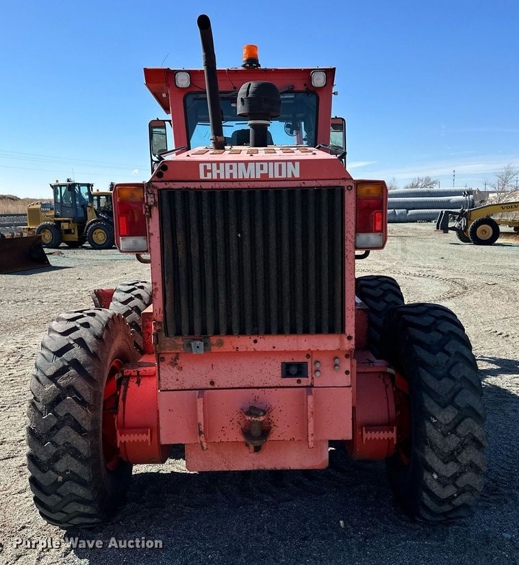 image for item OA9514 Champion 710A motor grader