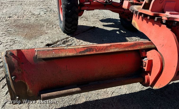 image for item OA9514 Champion 710A motor grader