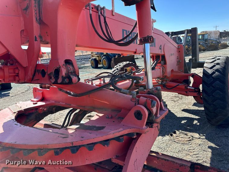 image for item OA9514 Champion 710A motor grader