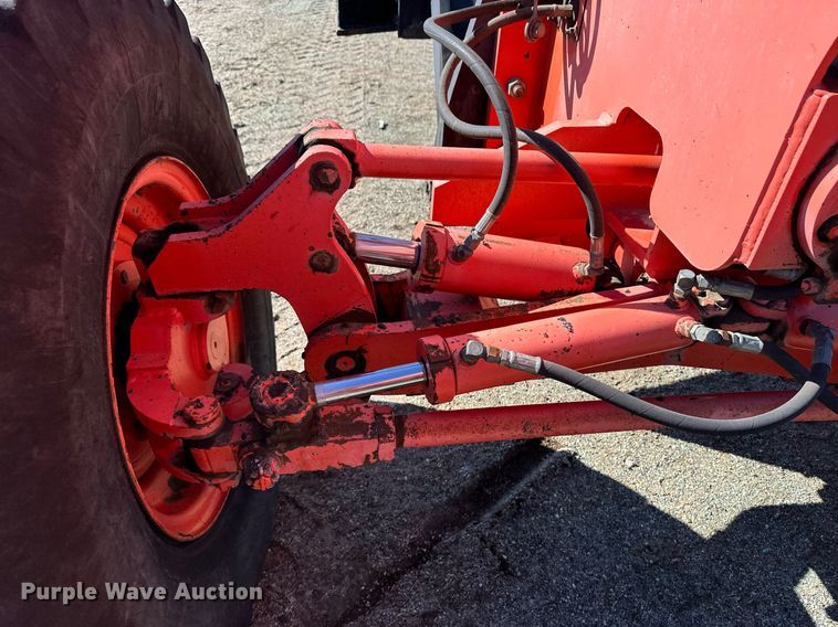 image for item OA9514 Champion 710A motor grader