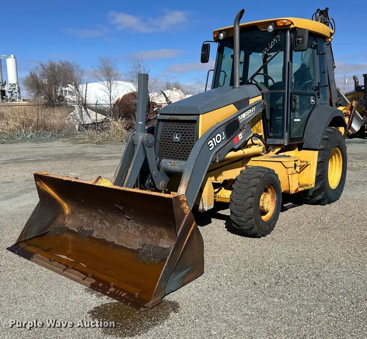 image for item OA9516 2007 John Deere 310J backhoe