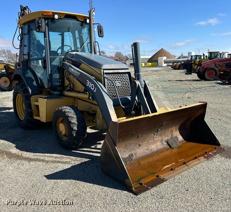 image for item OA9516 2007 John Deere 310J backhoe