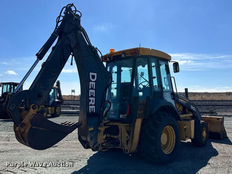 image for item OA9516 2007 John Deere 310J backhoe