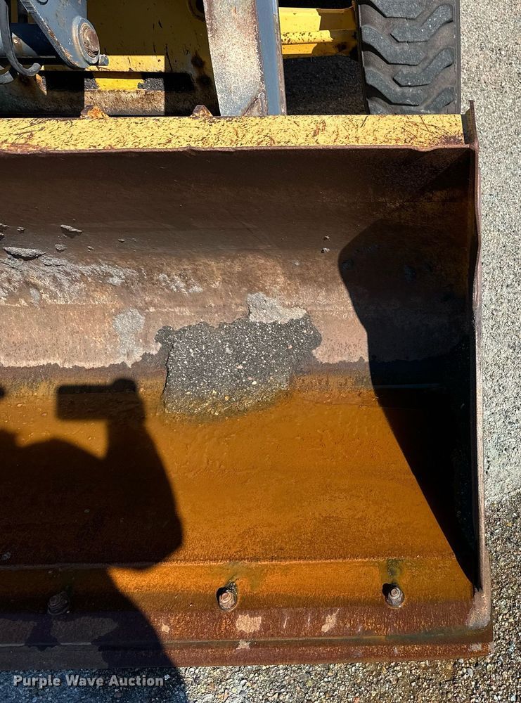 image for item OA9516 2007 John Deere 310J backhoe