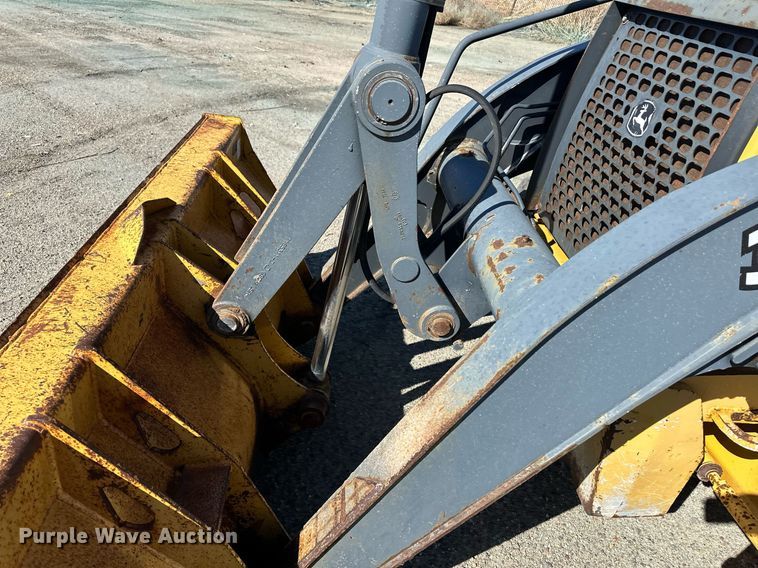 image for item OA9516 2007 John Deere 310J backhoe