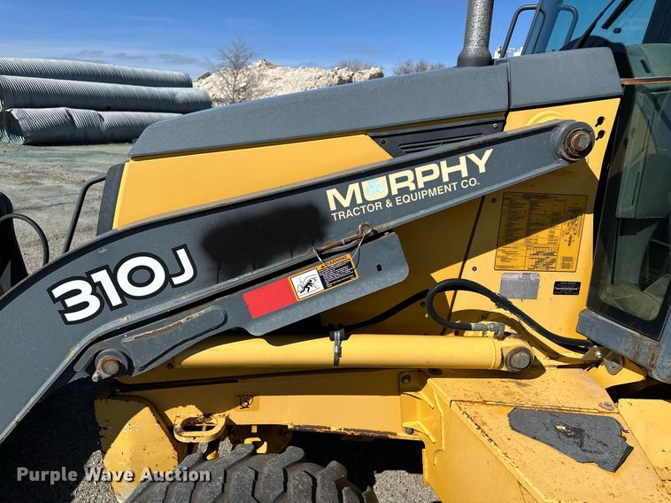 image for item OA9516 2007 John Deere 310J backhoe