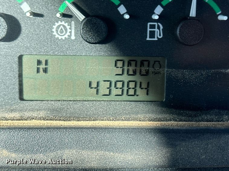 image for item OA9516 2007 John Deere 310J backhoe