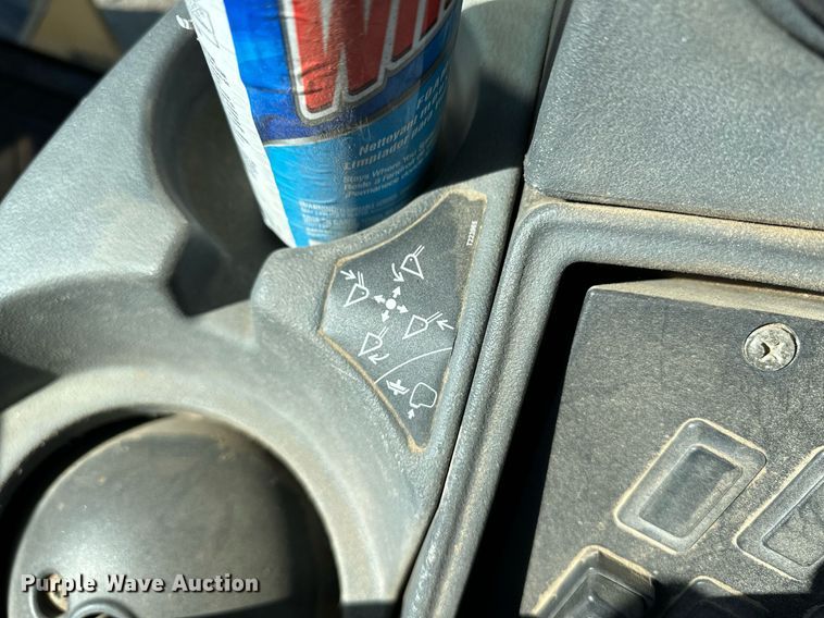 image for item OA9516 2007 John Deere 310J backhoe