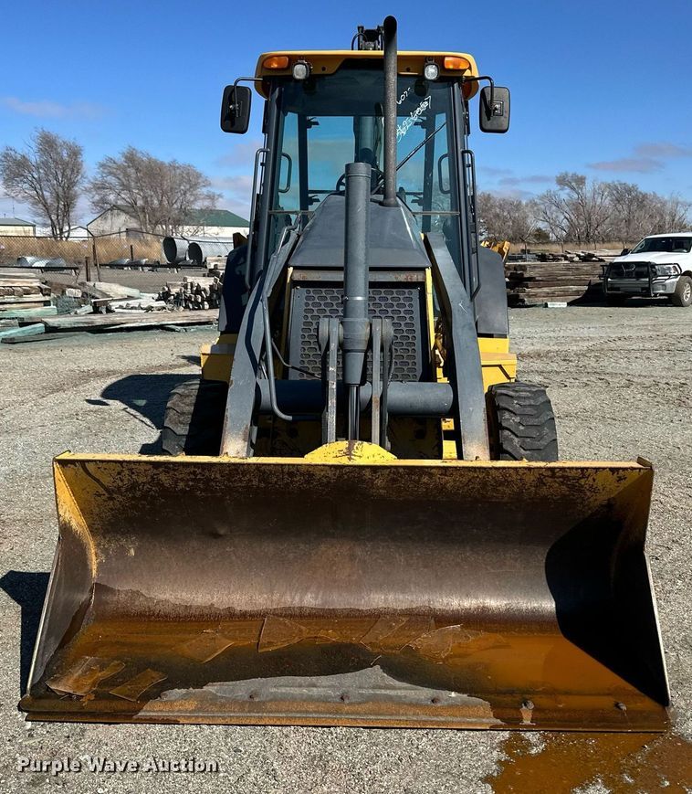 image for item OA9517 2008 John Deere 310J backhoe