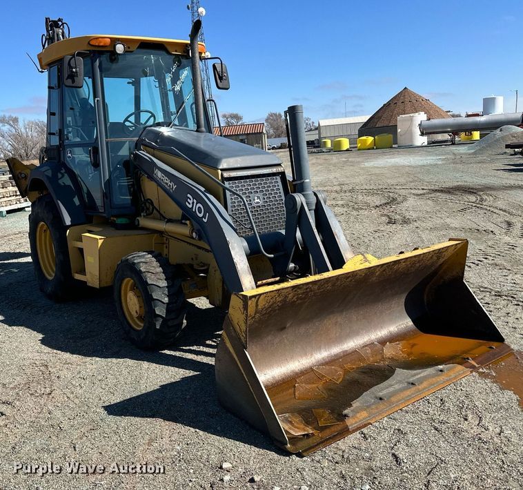 image for item OA9517 2008 John Deere 310J backhoe