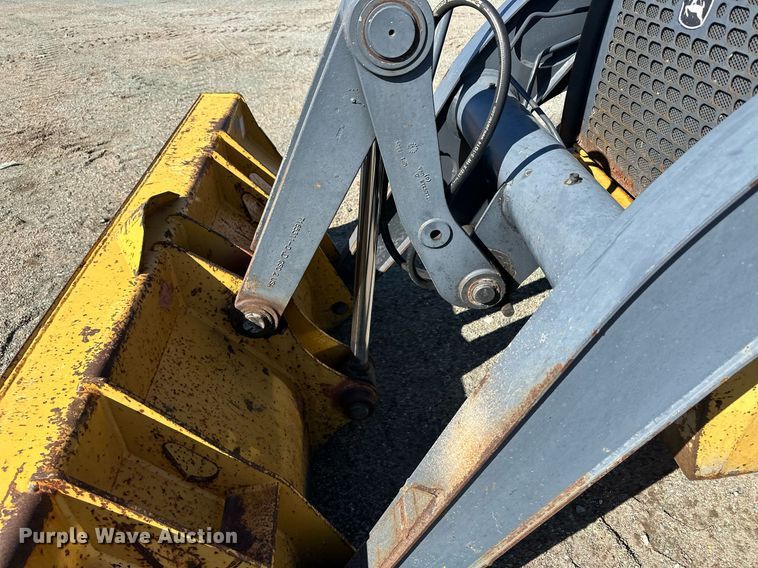 image for item OA9517 2008 John Deere 310J backhoe