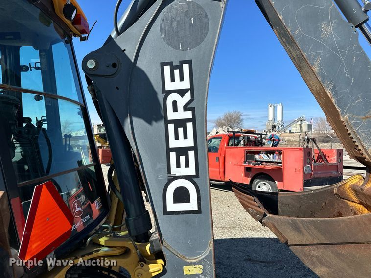 image for item OA9517 2008 John Deere 310J backhoe