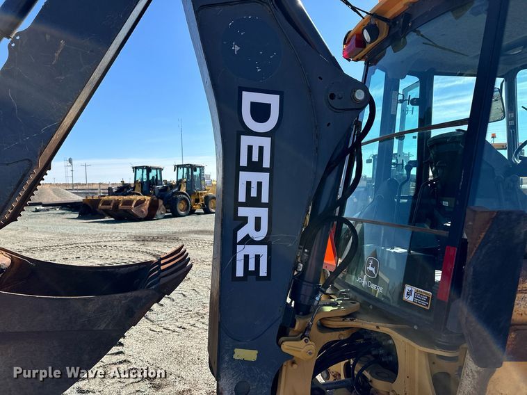 image for item OA9517 2008 John Deere 310J backhoe
