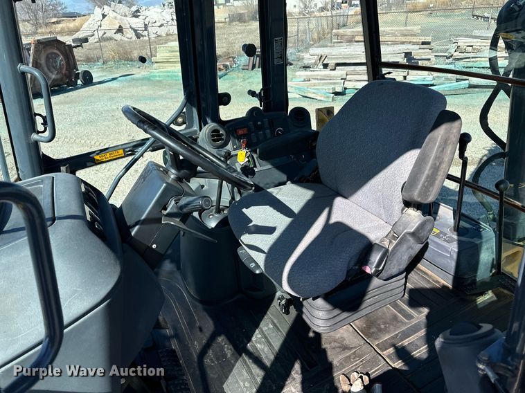 image for item OA9517 2008 John Deere 310J backhoe