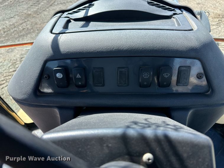 image for item OA9517 2008 John Deere 310J backhoe