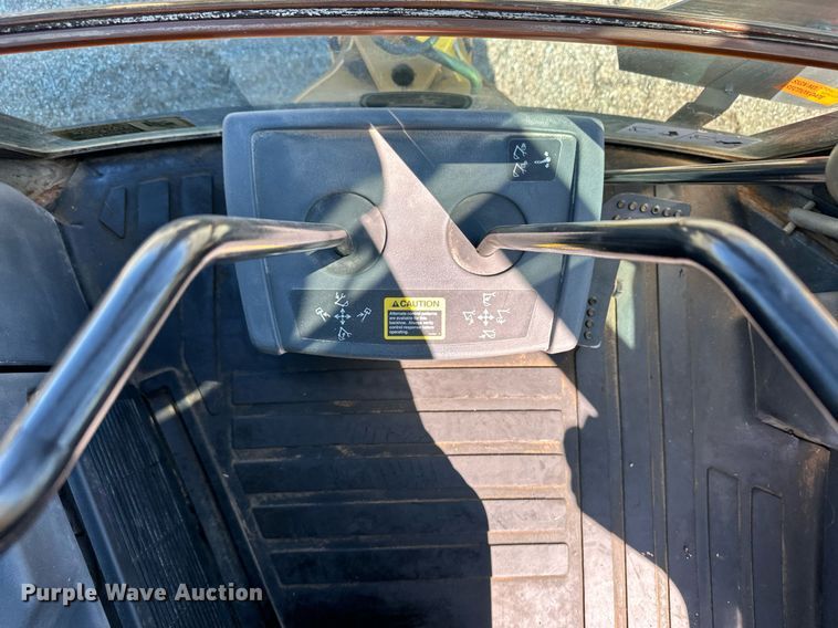 image for item OA9517 2008 John Deere 310J backhoe