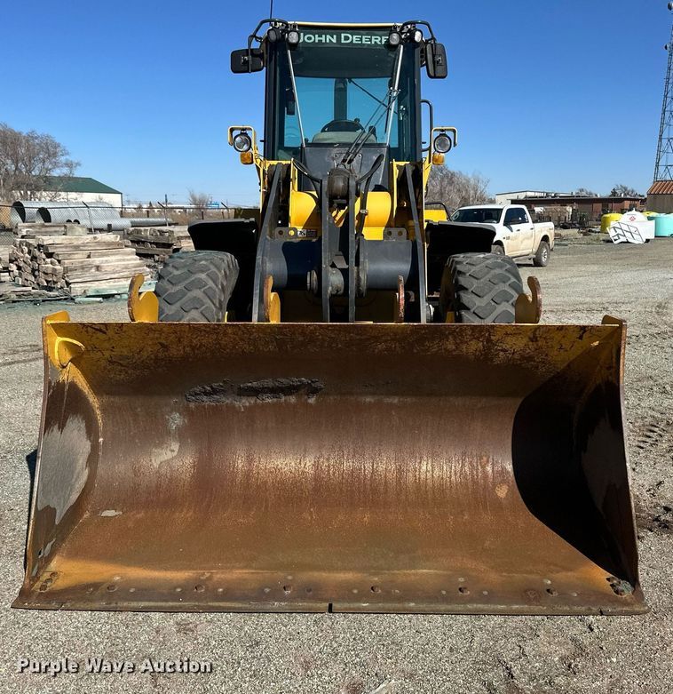 image for item OA9519 2006 John Deere 444J wheel loader
