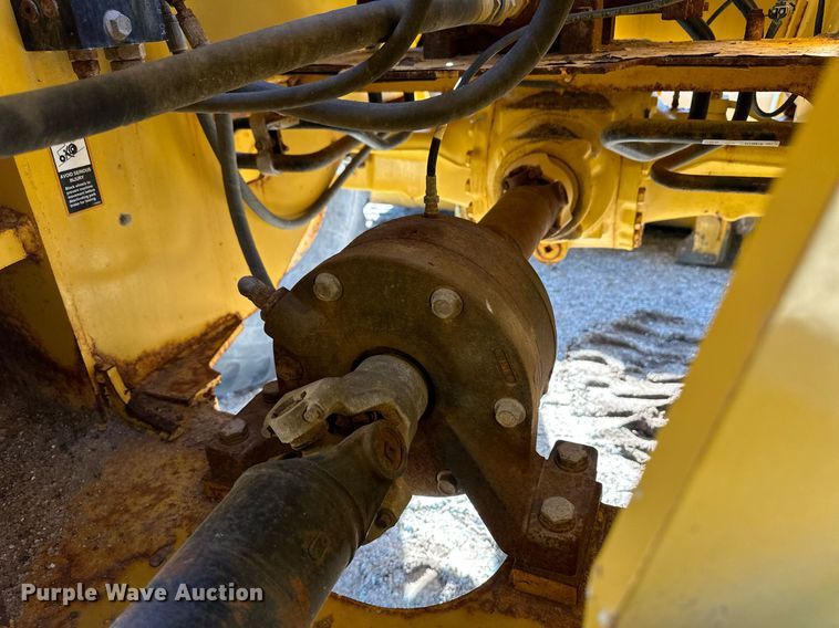 image for item OA9519 2006 John Deere 444J wheel loader