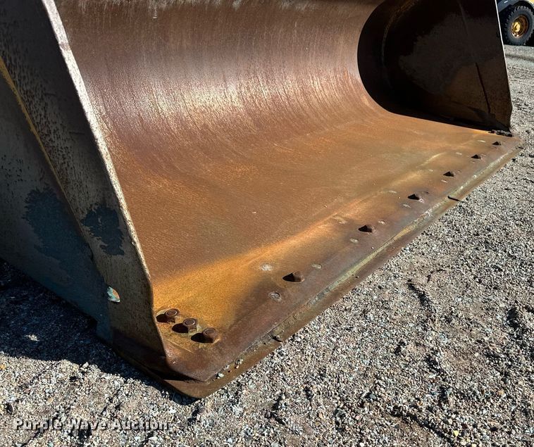 image for item OA9519 2006 John Deere 444J wheel loader