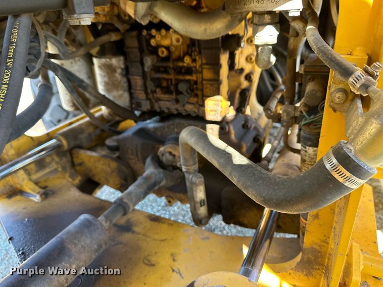 image for item OA9519 2006 John Deere 444J wheel loader